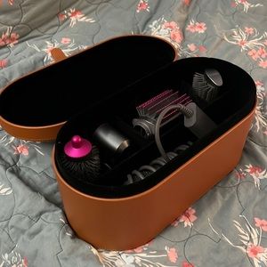 Dyson Airwrap (may need repair)